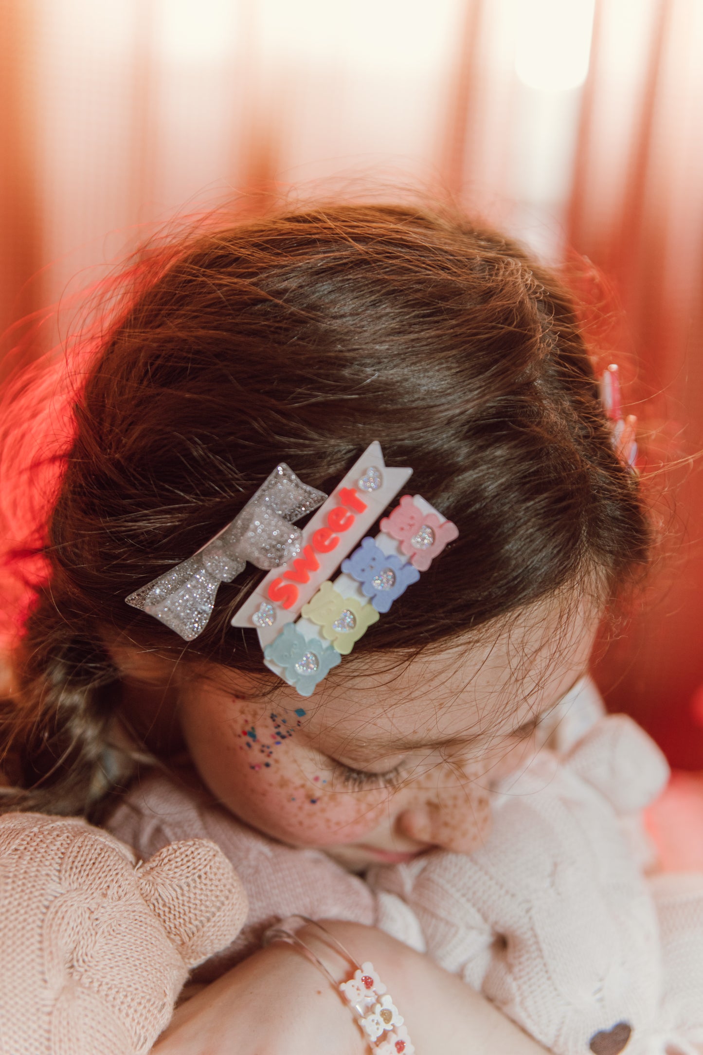 VAL24 - Sweet Bears and Bowtie Glitter Hair Clips