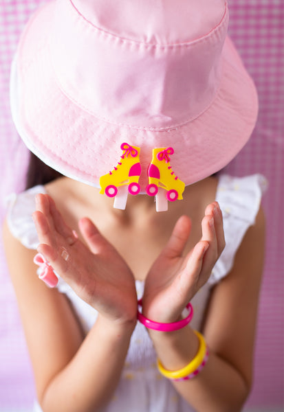 SUM23-Roller Skates Pink Yellow Alligator Clip